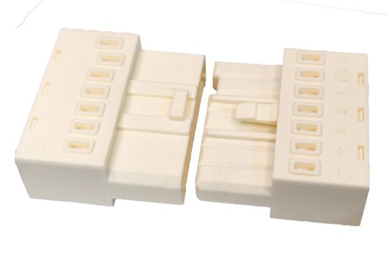 LED Light Connector 5PIN 7PIN 450V 16A White Insert